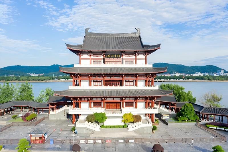 國家AAAAA級景區(qū)——長沙杜甫江閣